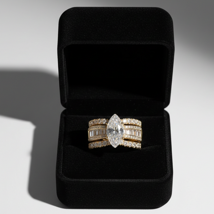 Veronika – Sada prstenů s diamanty a zlatými akcenty.