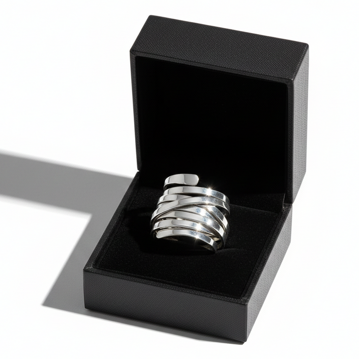 Vintage prsten z masivního stříbra